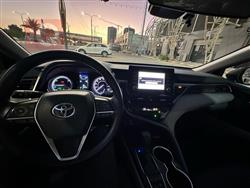 تۆیۆتا کامری